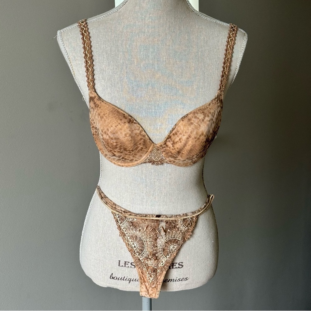 CHANTELLE Stunning Beige Bra and Thong Set - Size 32D/Small